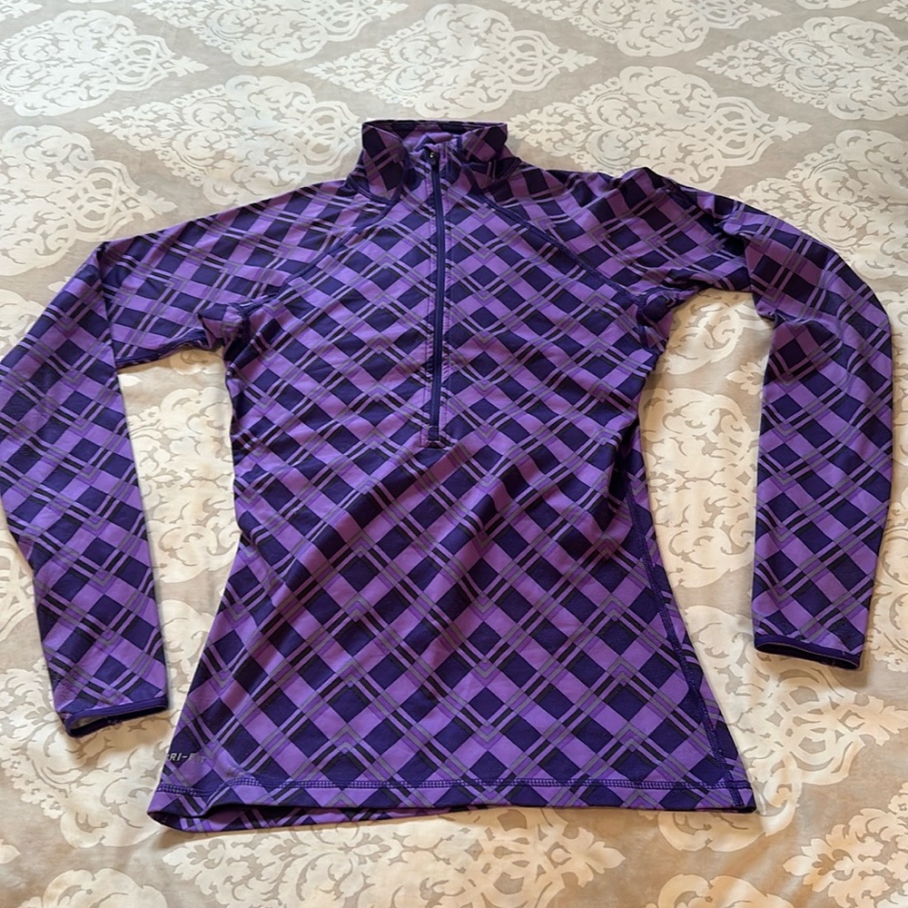 Nike pro running top